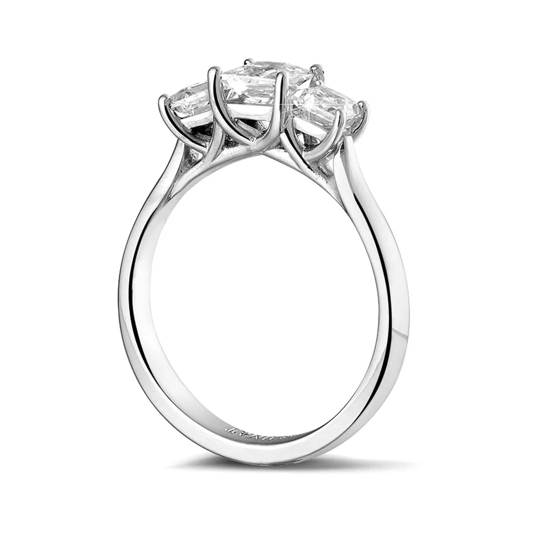 1.05 quilates anillo trilogía en platino con diamantes talla princesa 