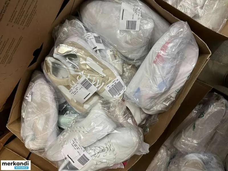 4 € Por par, stock restante A ware mix palets de cartón para hombre, Liquidación, Venta al por mayor, mujer, hombre, zapatos