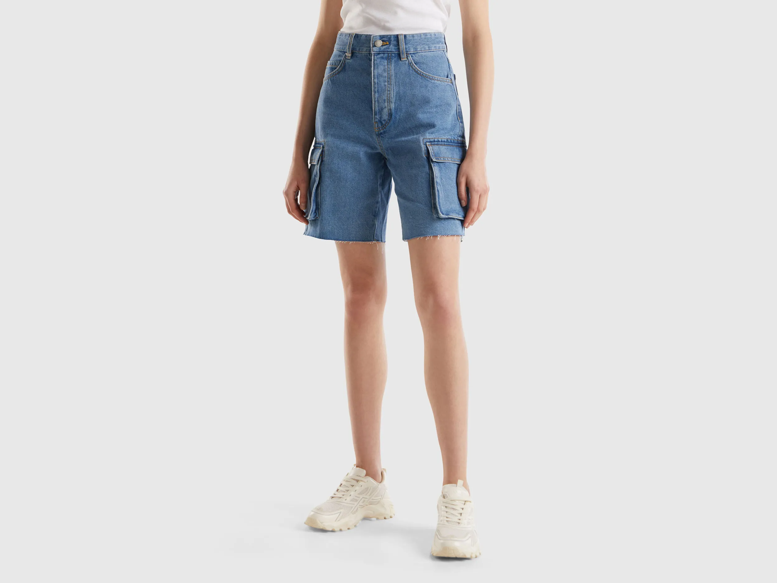 Bermudas cargo de algodón mixto reciclado