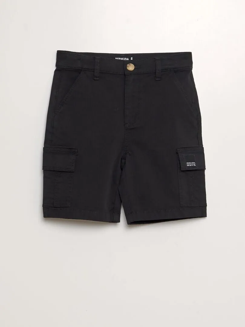 BERMUDAS RECTAS CON CINTURA AJUSTABLE Y BOLSILLOS  NEGRO