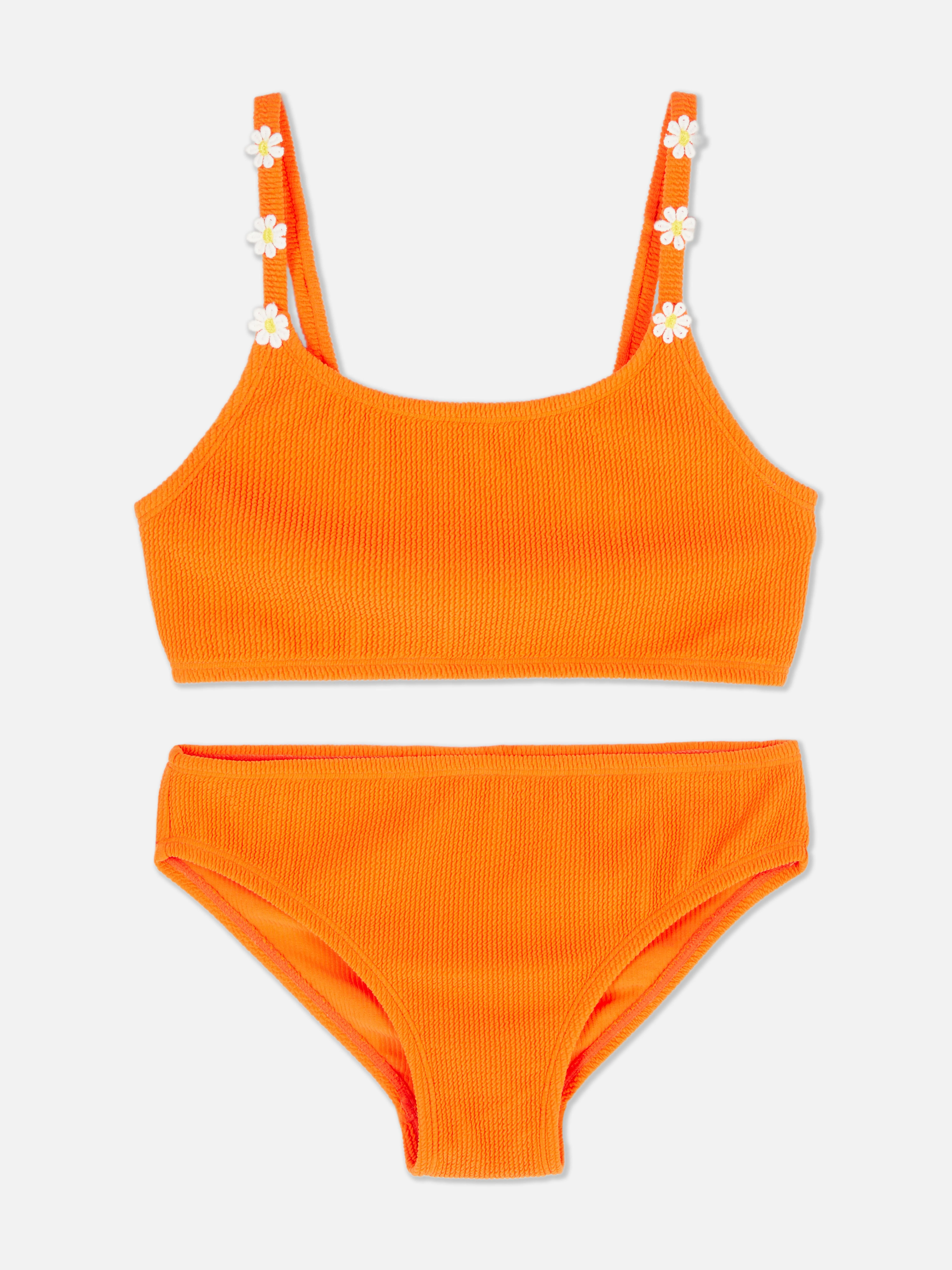 Bikini texturizado con margaritas