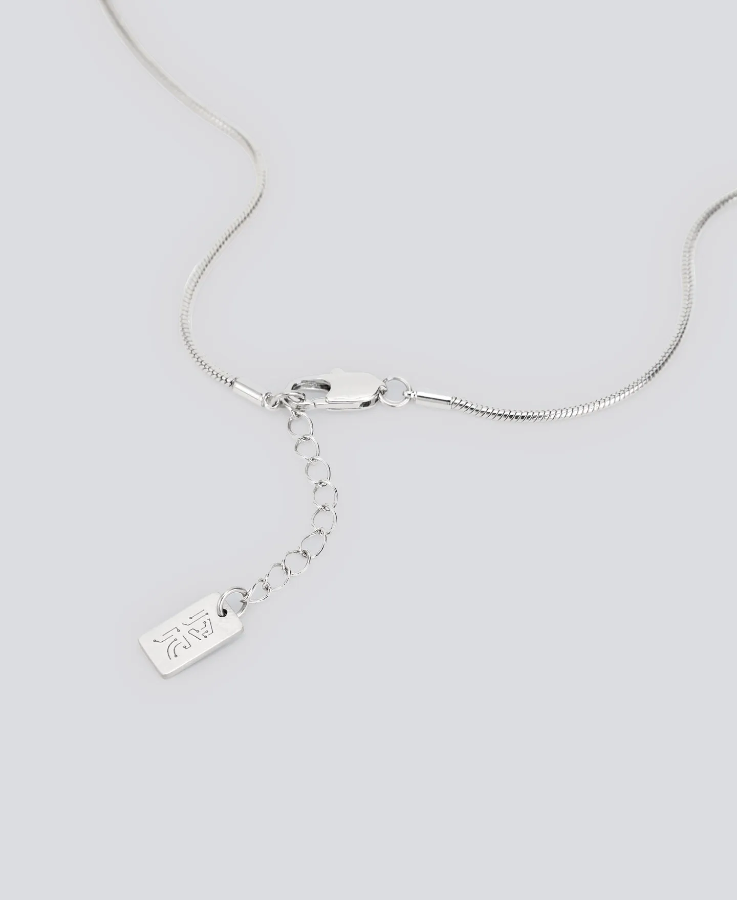 Blue lacquered cube pendant for woman