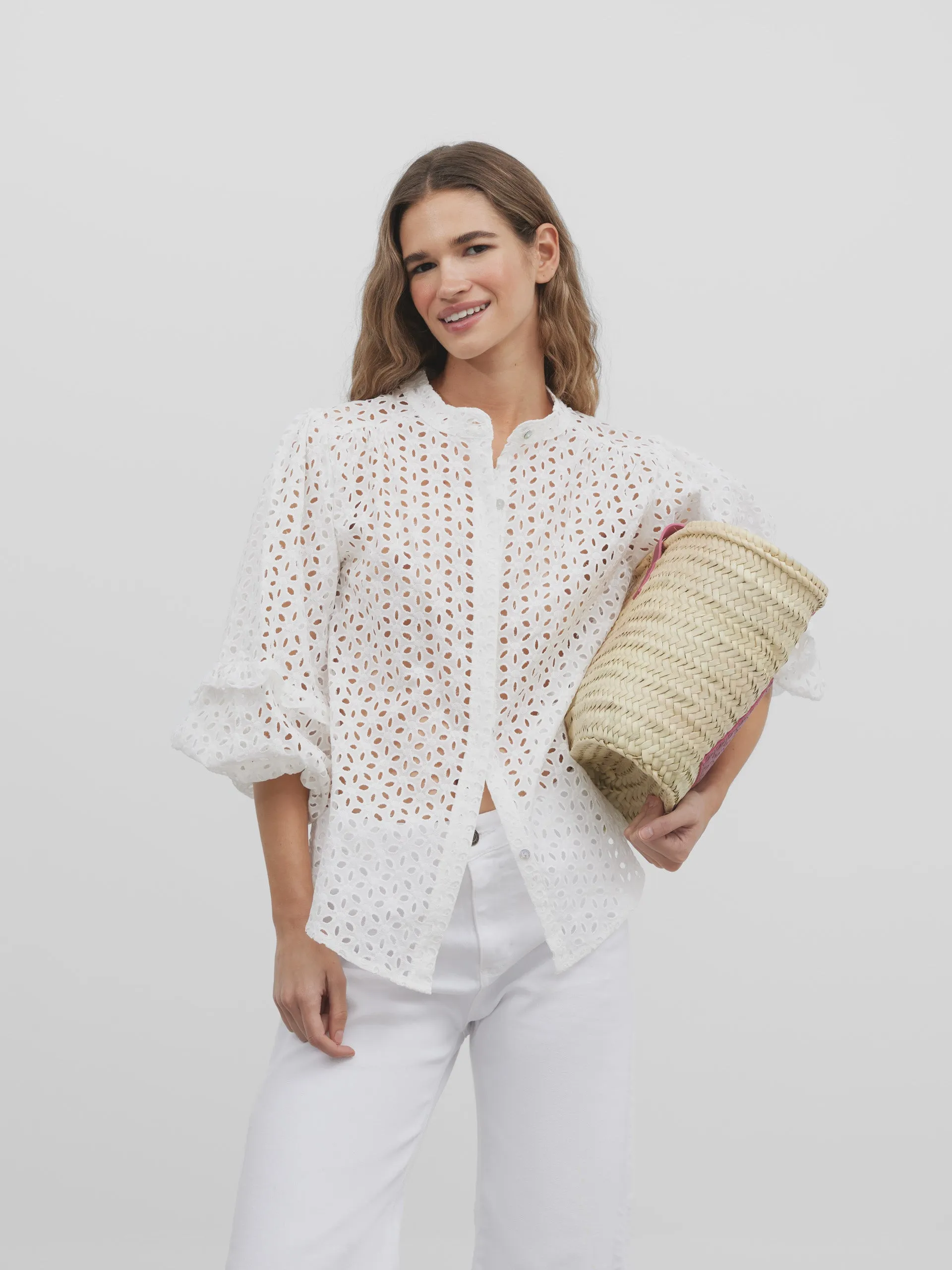 Camisa bordada manga larga blanca