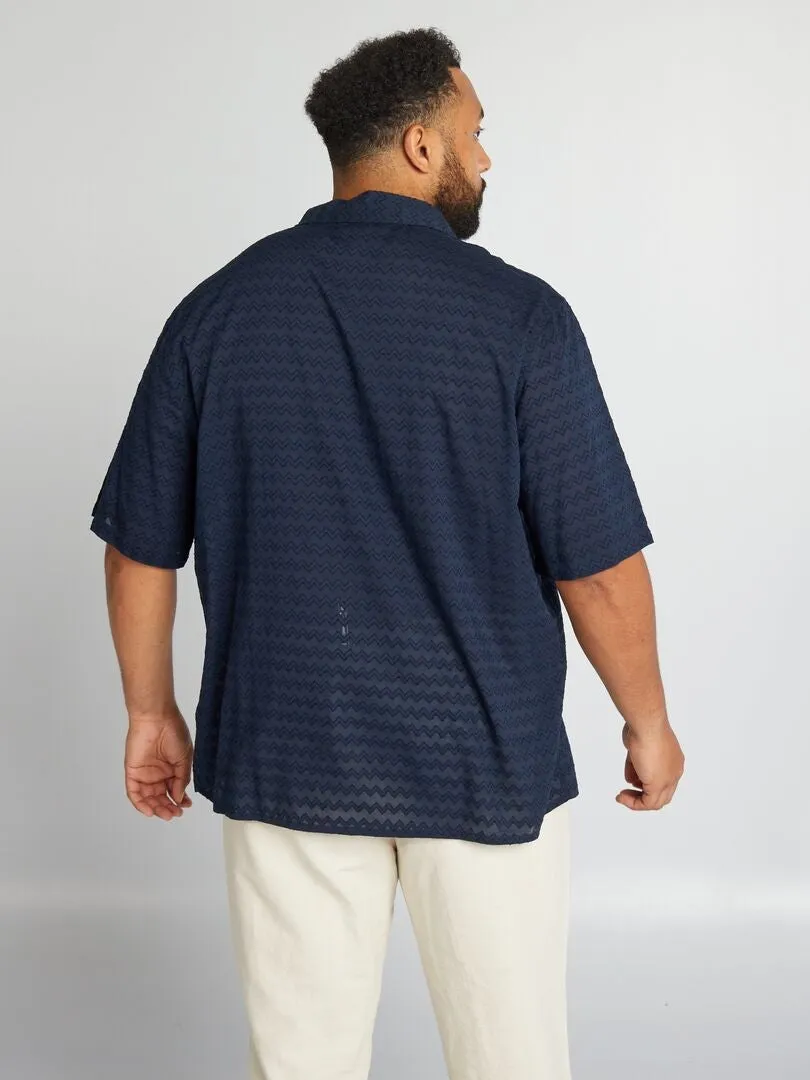 CAMISA CON MOTIVOS EN RELIEVE  AZUL