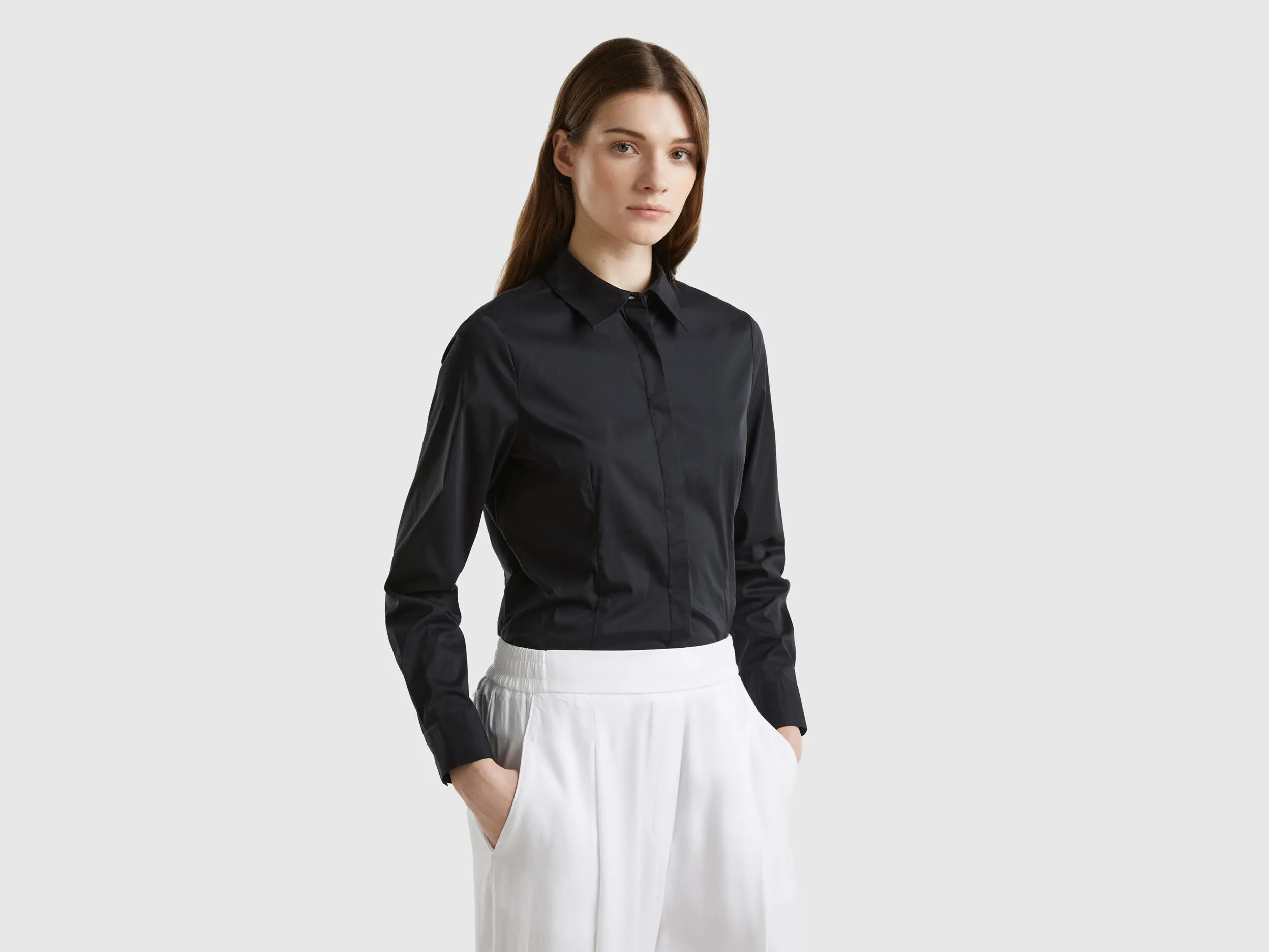 Camisa de algodón elástico mixto