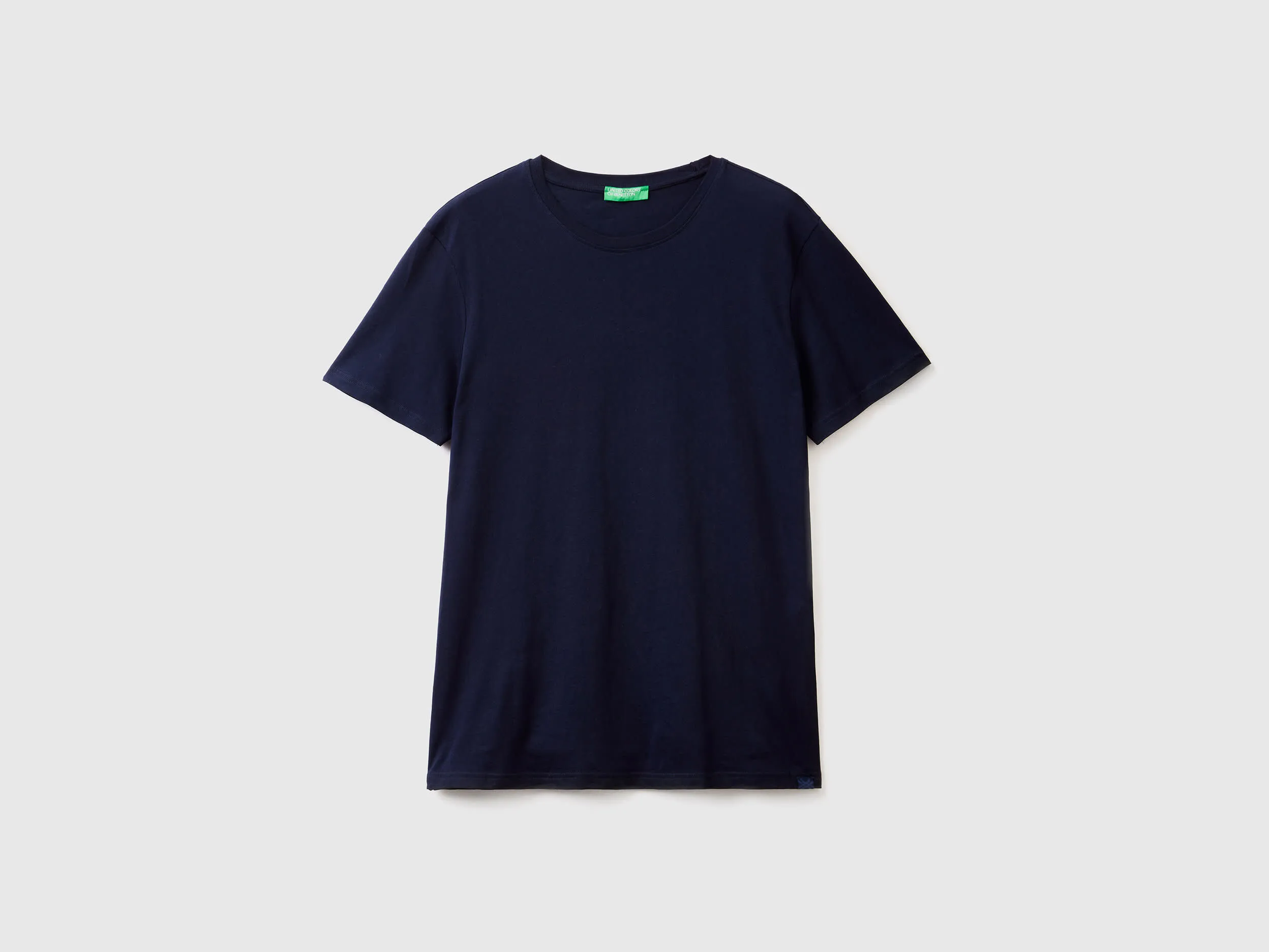 Camiseta azul oscuro