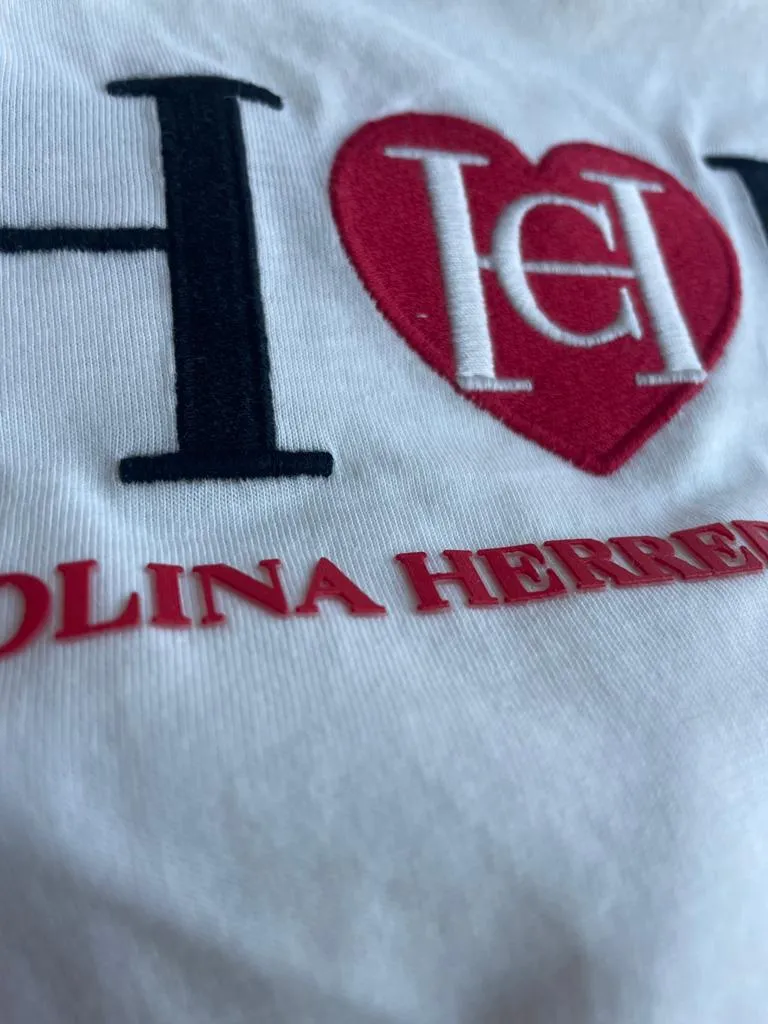 CAROLINA HERRERA Polera Heart For Hope