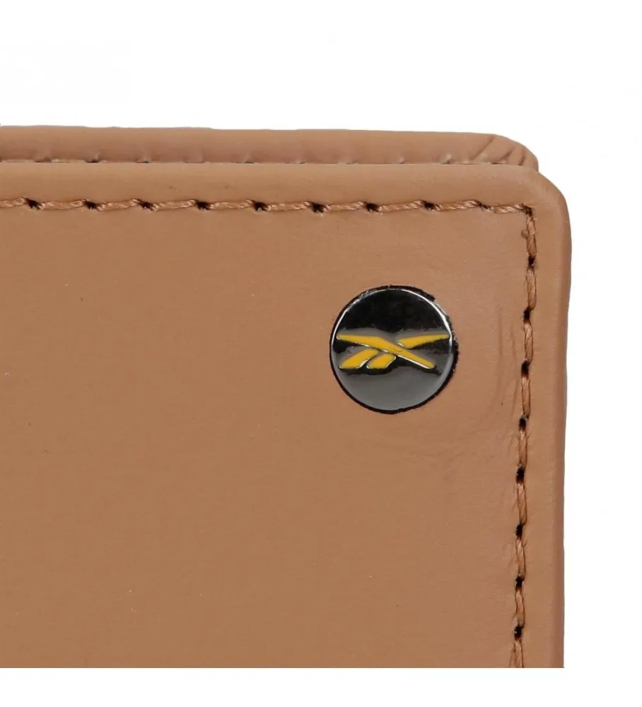 Cartera Switch vertical con cierre de click marrón