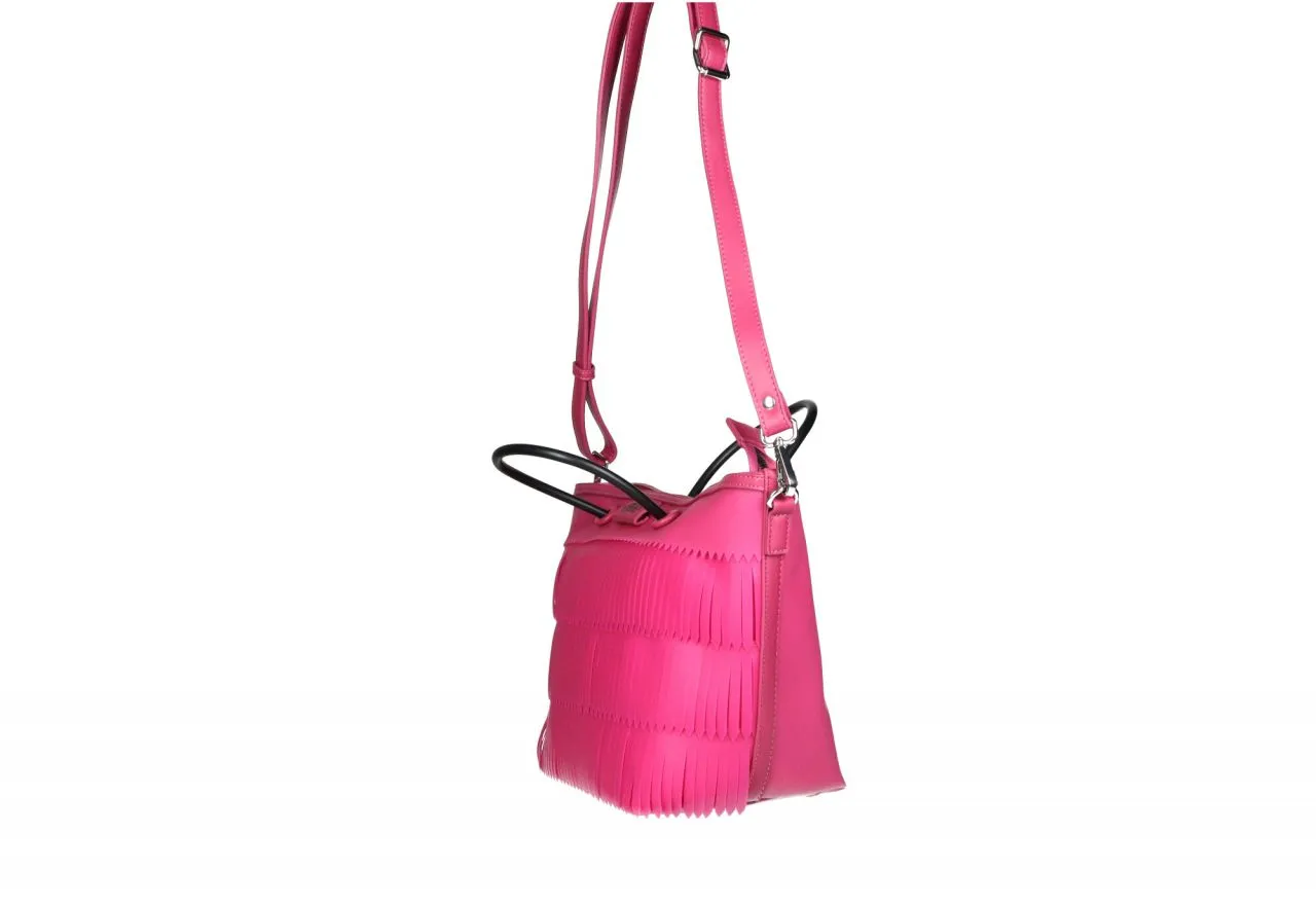 Cesta Fuxia Vinilo Flecos Asas Negras