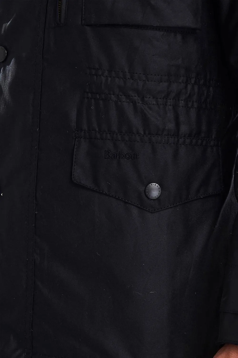 Chaqueta de cera Barbour Sapper para hombre negra