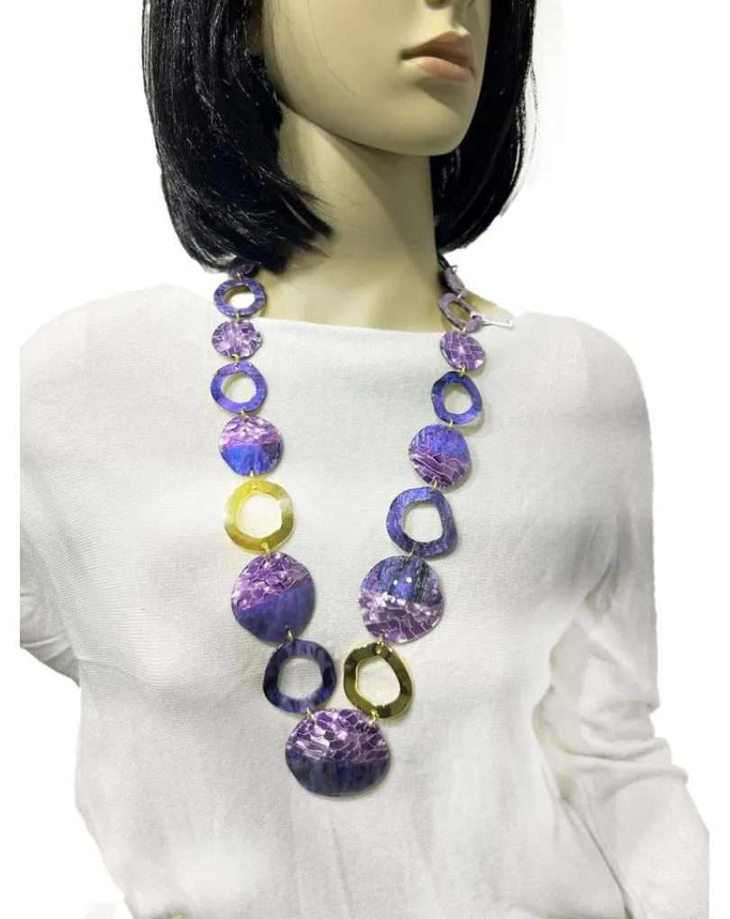 COLLARES DE MODA MORADOS PARA DAR COLOR Y ESTILO AL LOOK