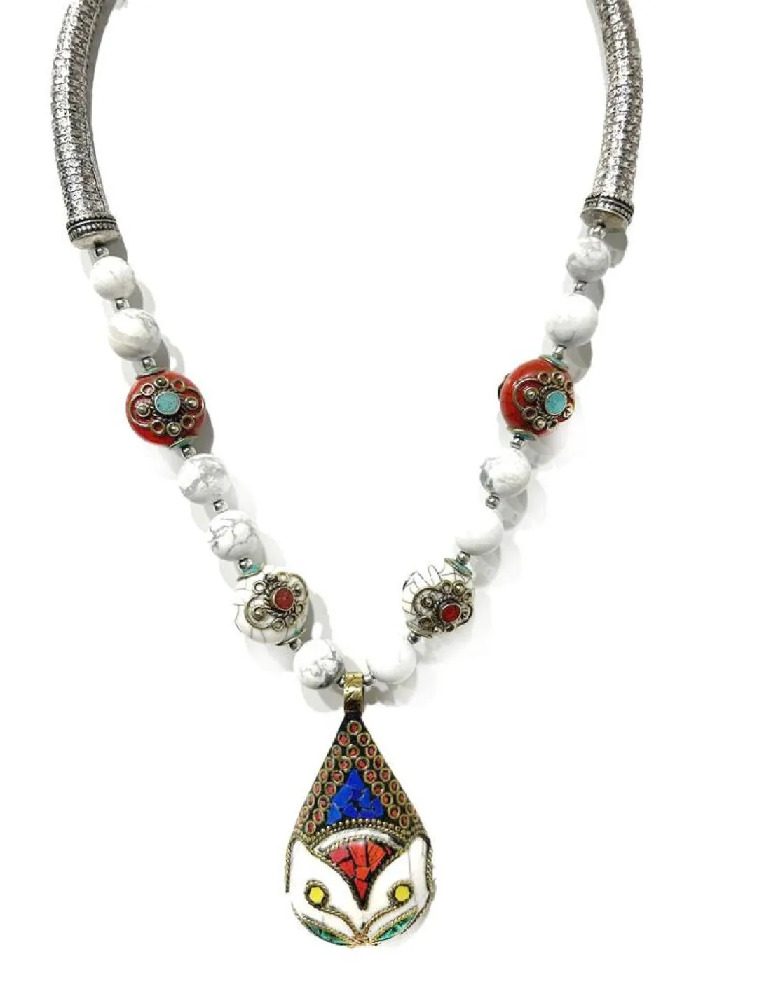 COLLARES PARA HOMBRE NEPALIES MODA IBICENCA