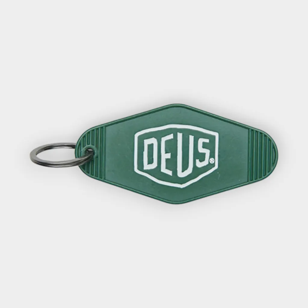 Deus Ex Machina – Llavero Biarritz tag hillside green