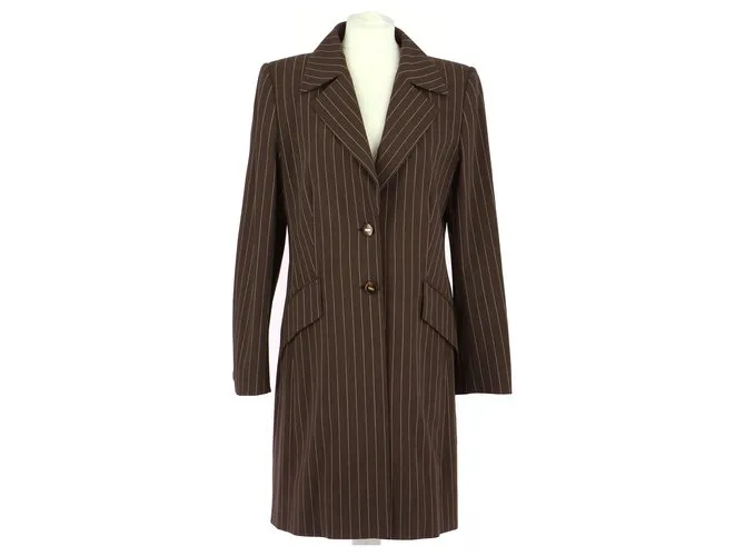 Escada Capa Castaño 
