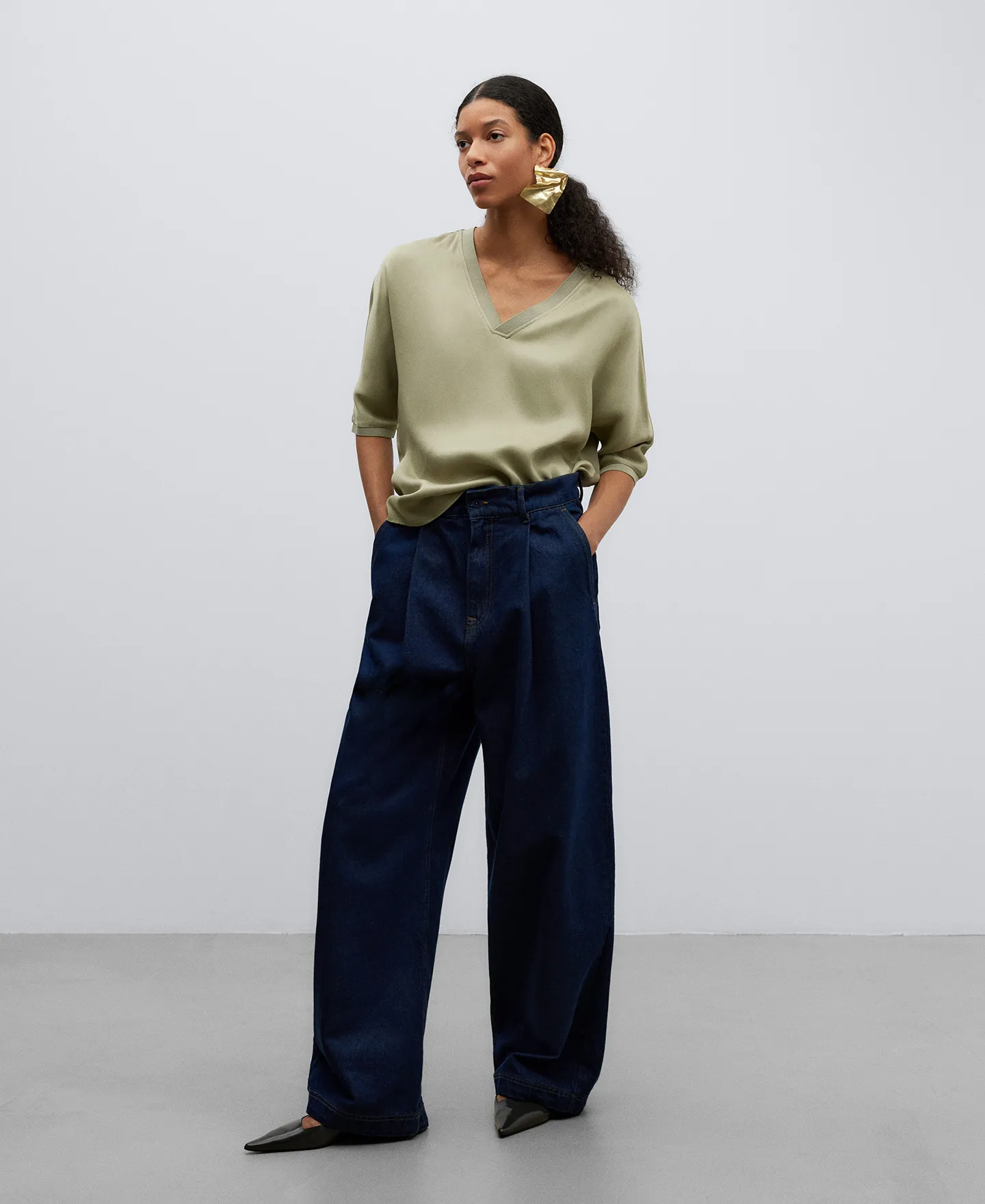 FLUID VNECK BLOUSE WOMAN