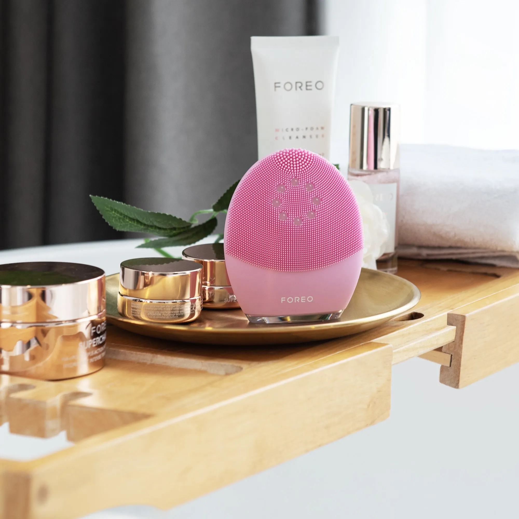 FOREO LUNA(TM) 4 plus Normal Skin