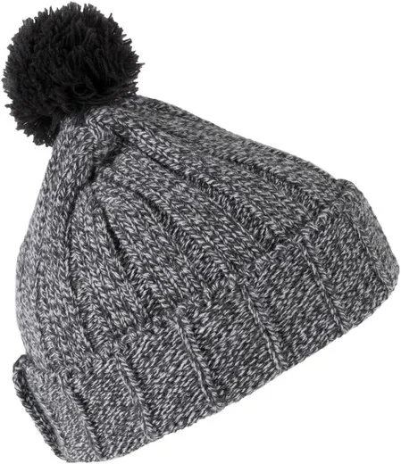 GORRO CON POMPÓN