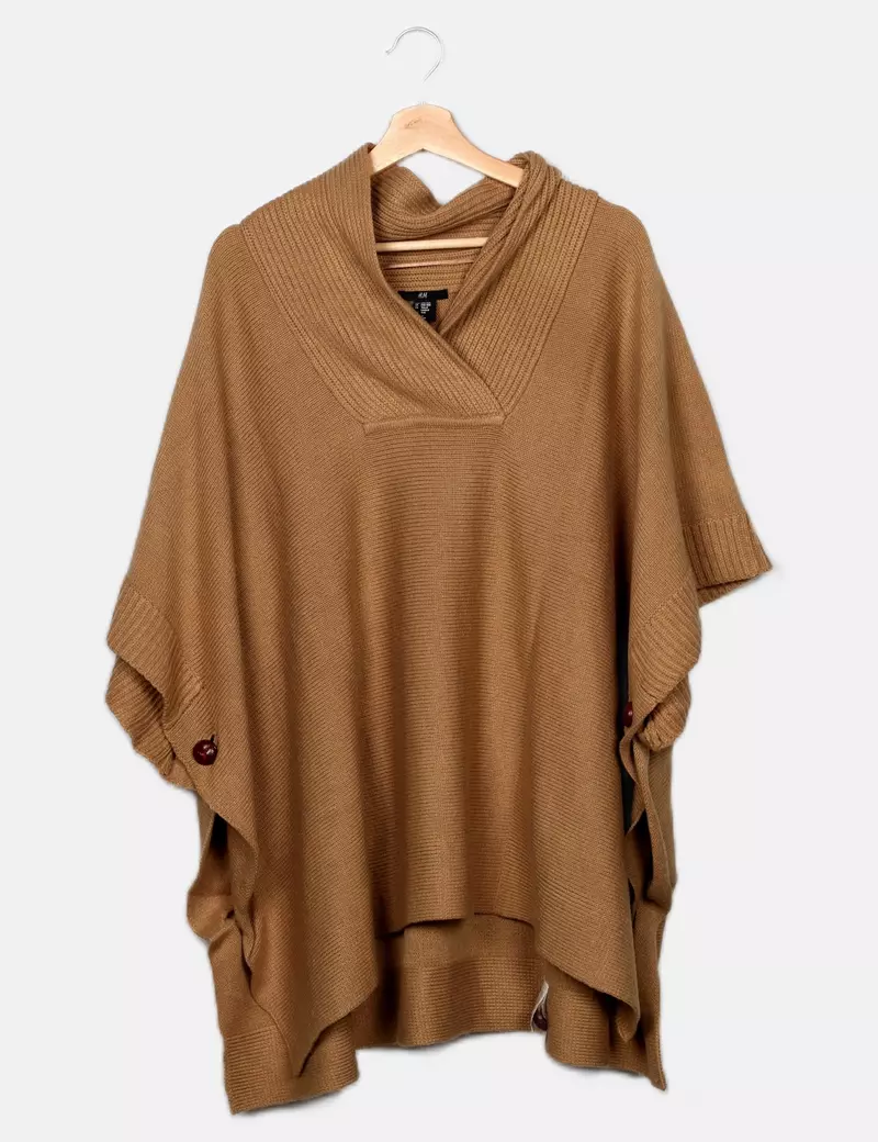 H&M Capa y poncho de punto
