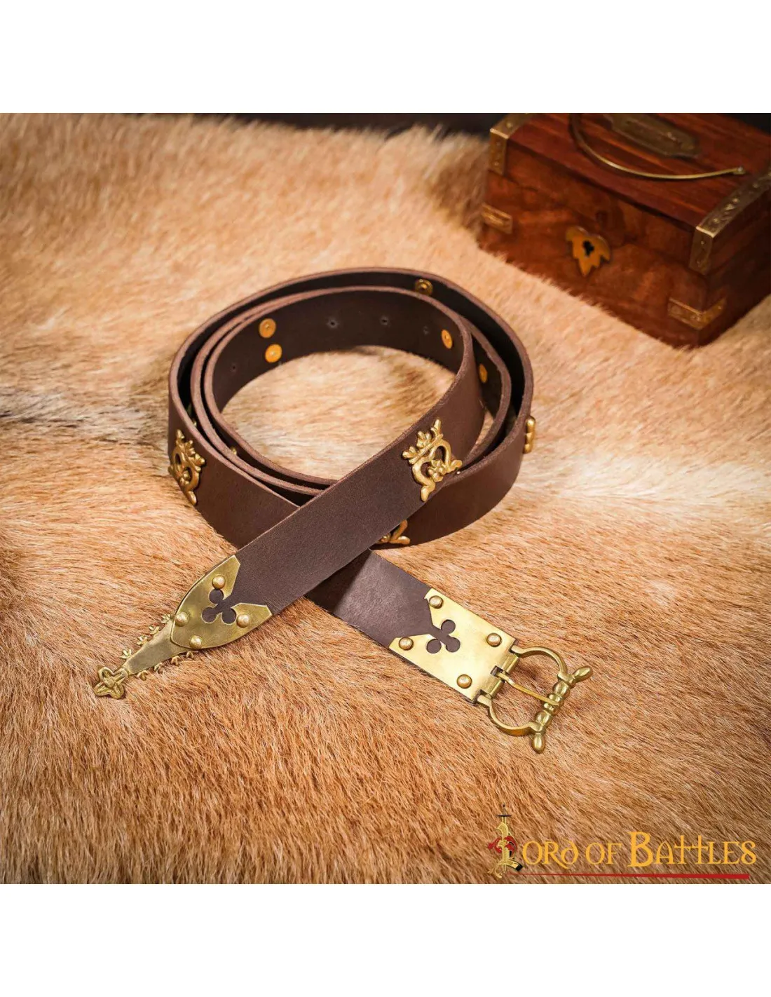 Hebilla medieval siglo XiV latón diseño trébol