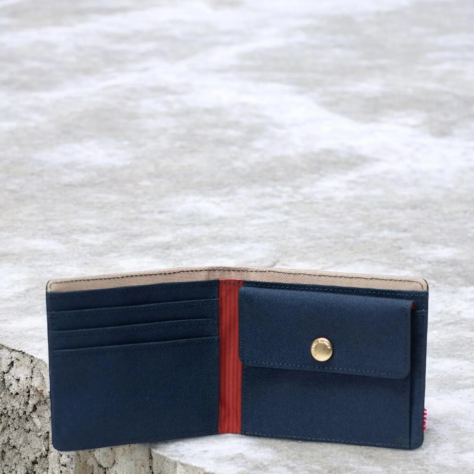 HERSCHEL – CARTERA ROY COIN NAVYIRIS REDOCHRE TWILL