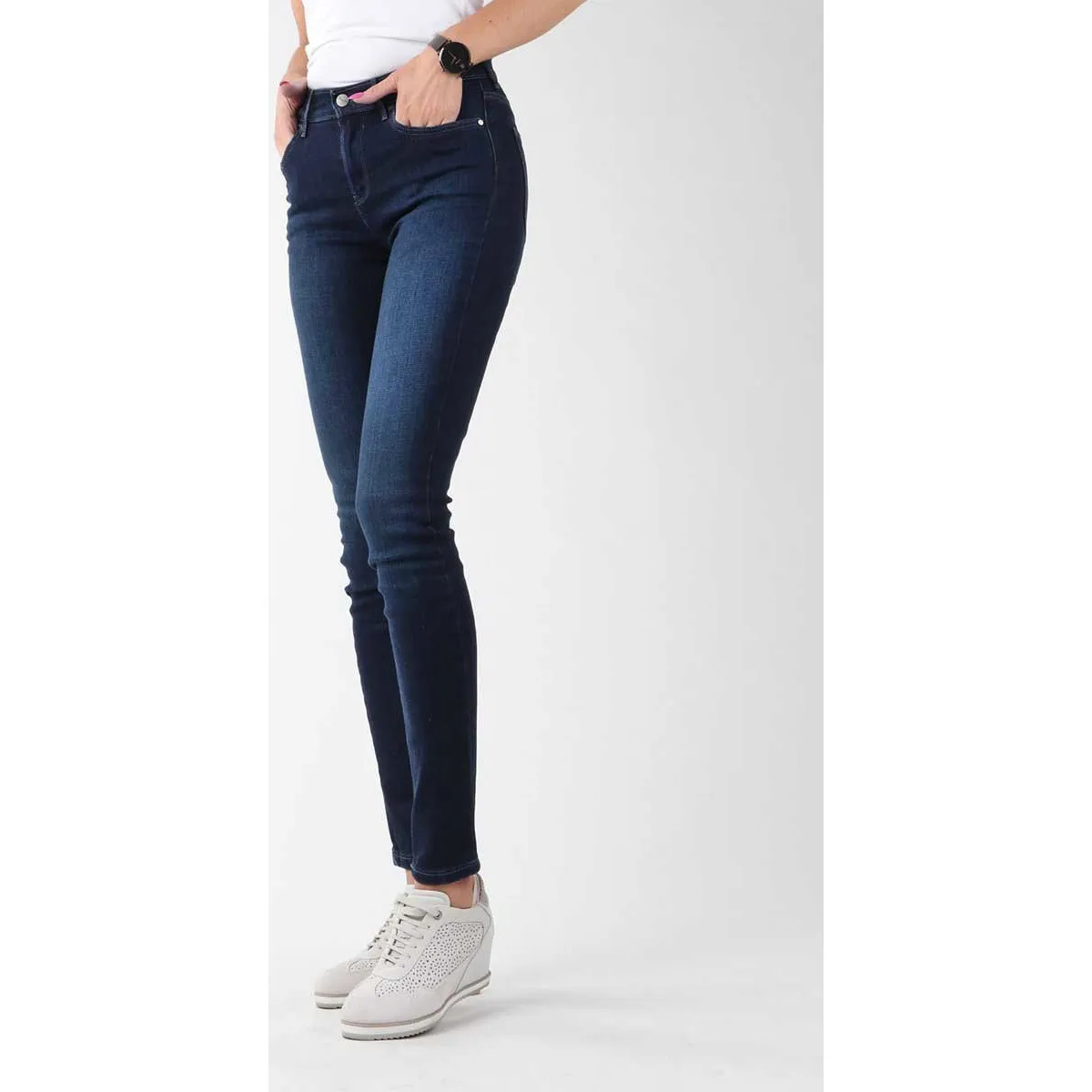 High Rise Skinny Subtle Blue W27HX786N