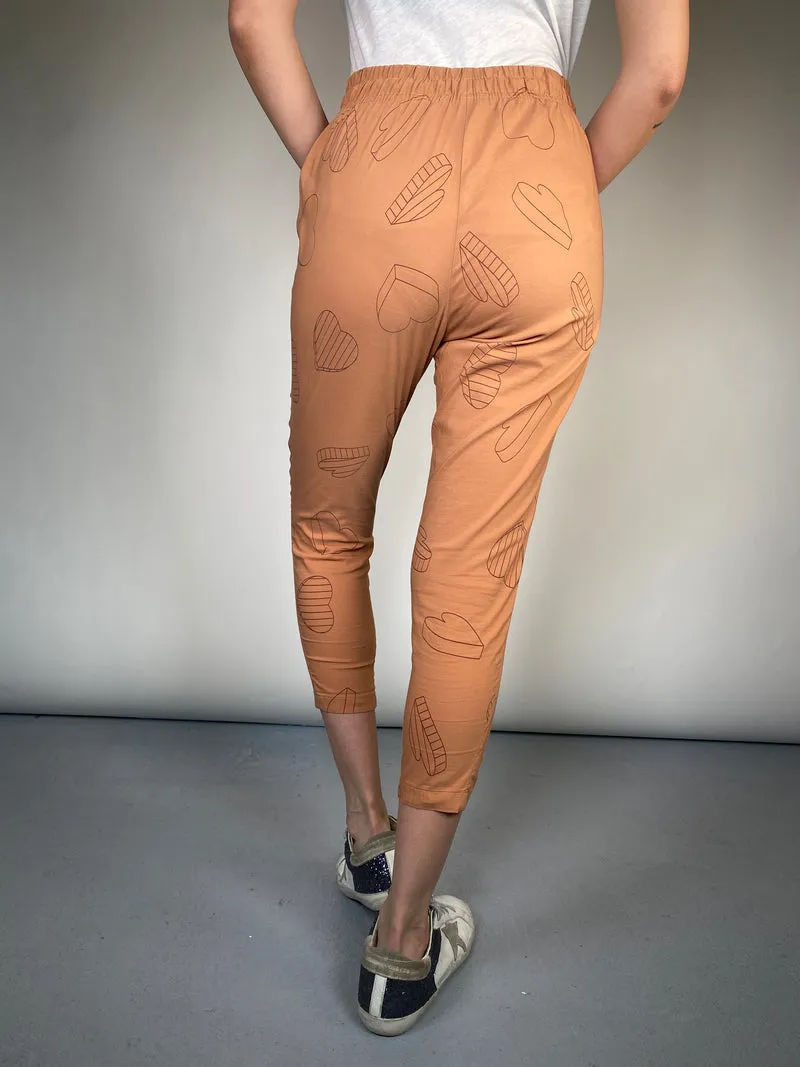 JAZMIN CHEBAR Pantalón Tela Corazones