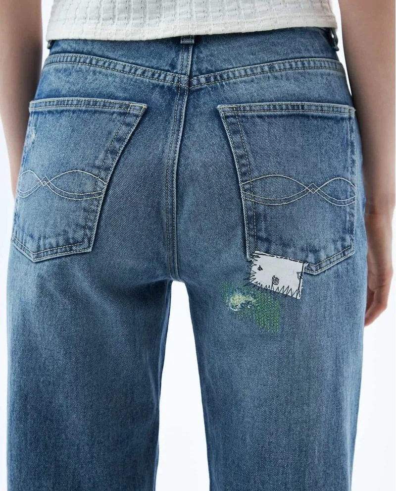Jean Straight con parche recocidos para mujer