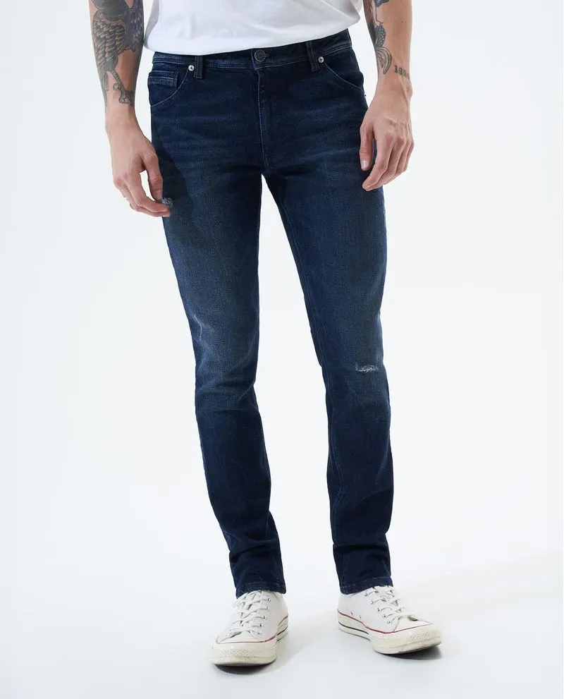 Jean Tapered fit oscuro para hombre