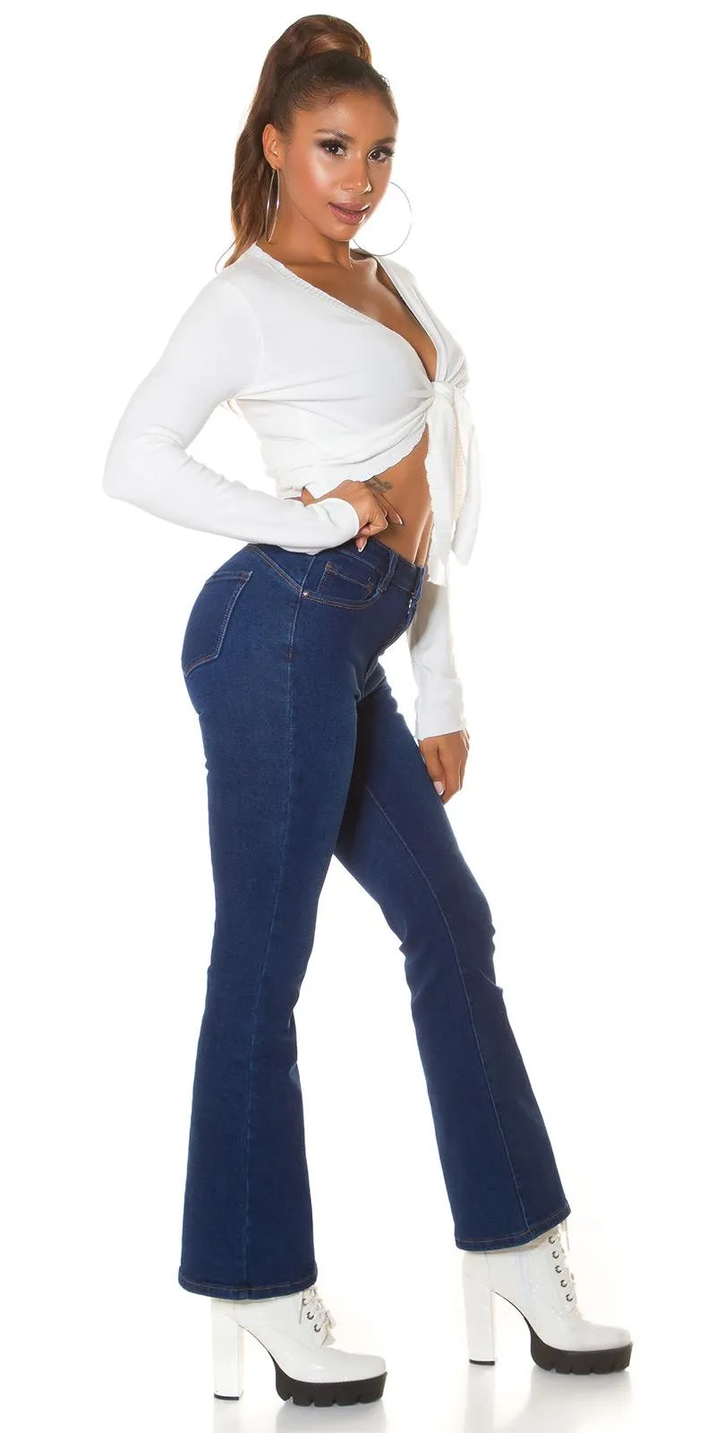 Jeans Push up acampanado de mujer