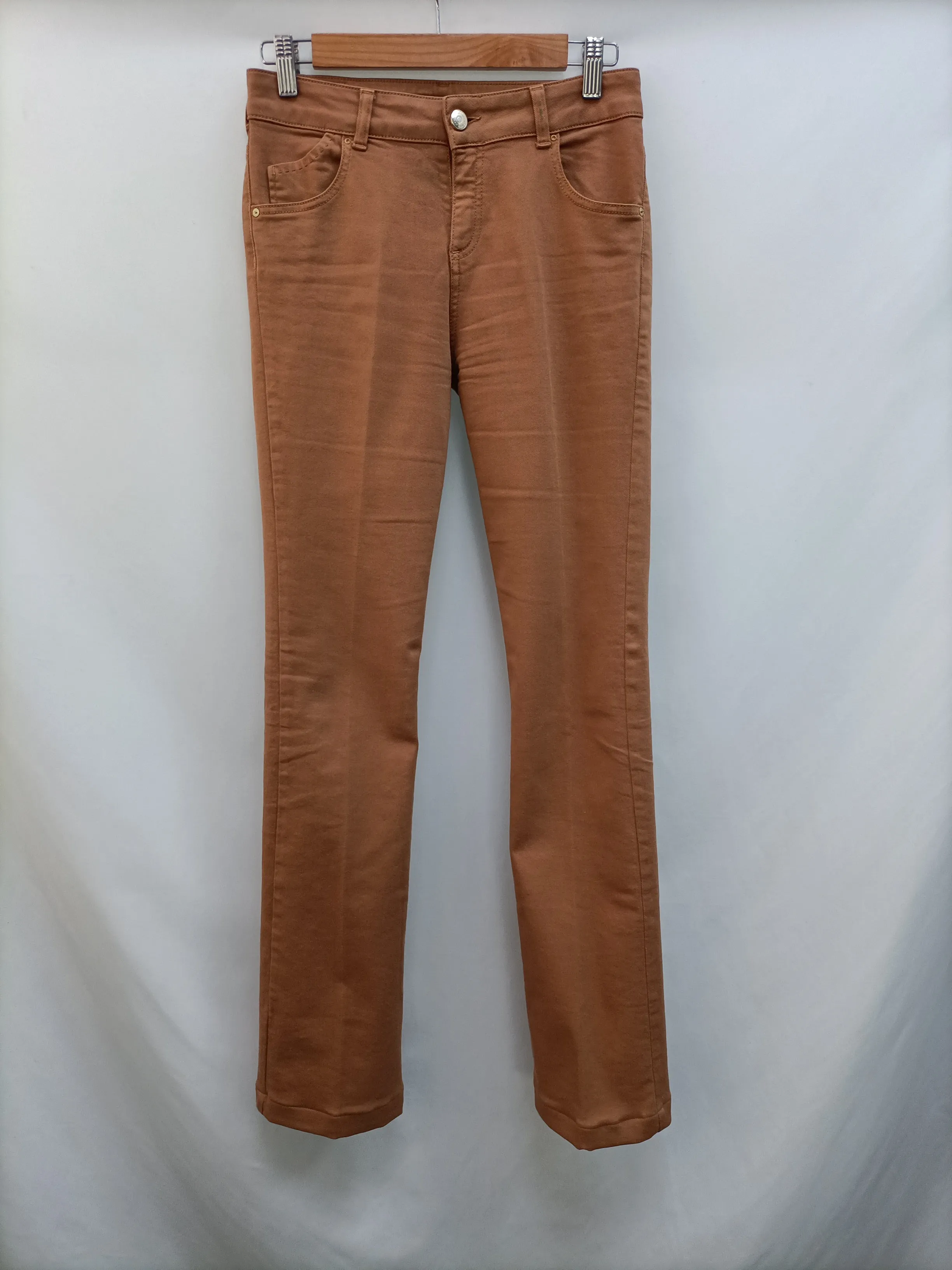 KOOKA. Pantalón campana teja T.36 (tara)