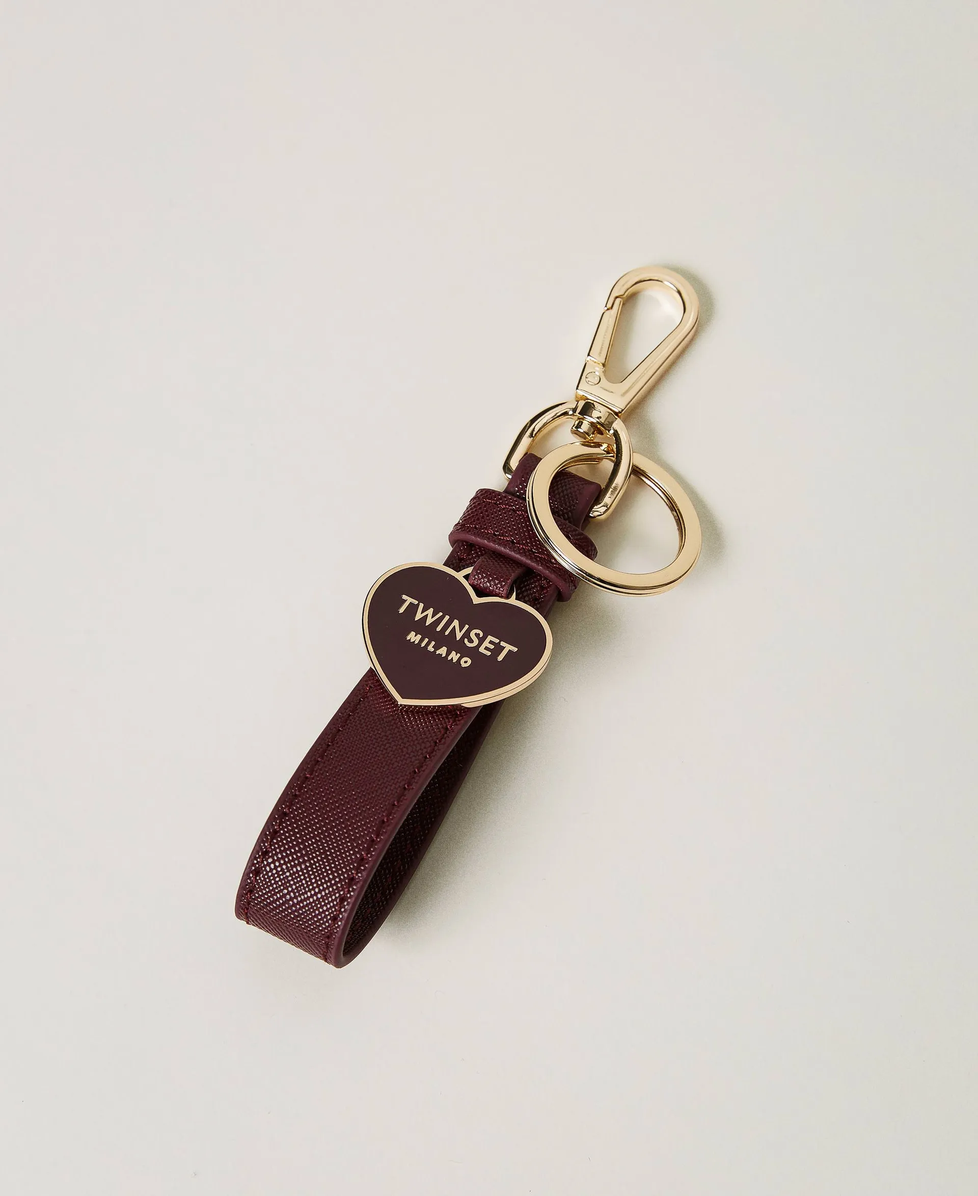 Llavero con corazón esmaltado