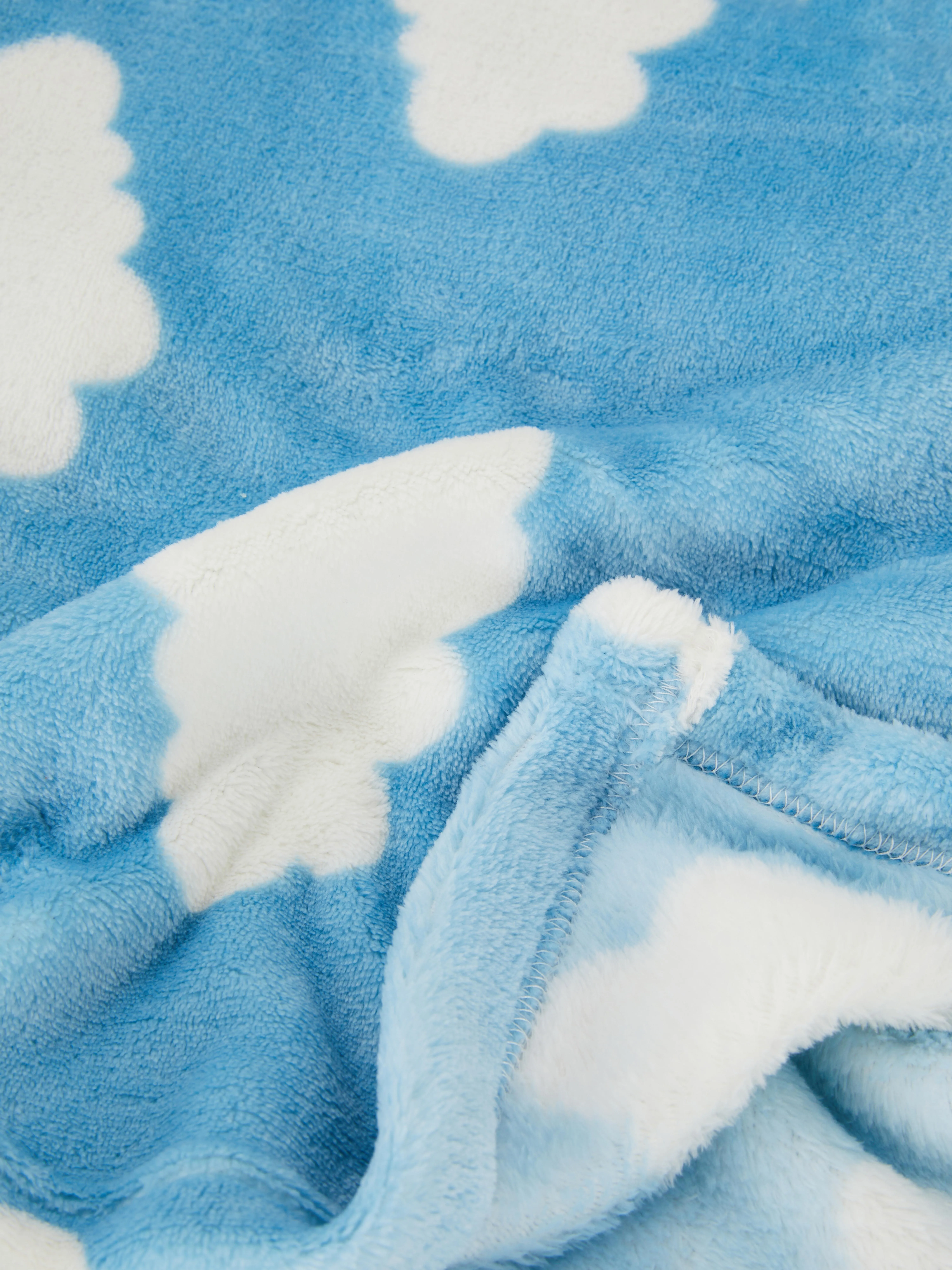 Manta pequeña con estampado de nubes