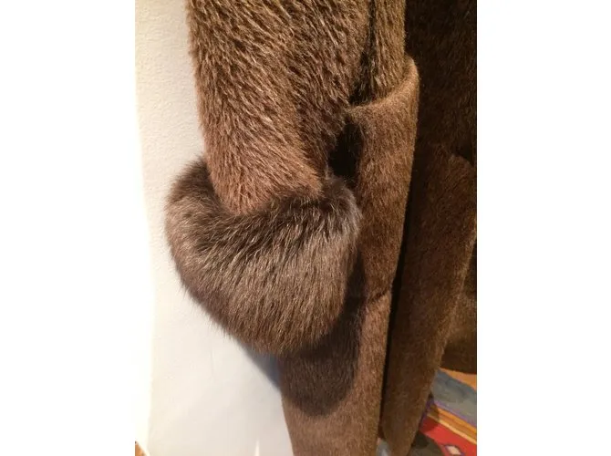 Max Mara Capa Castaño 