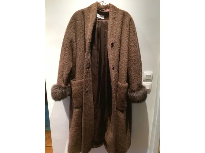 Max Mara Capa Castaño 