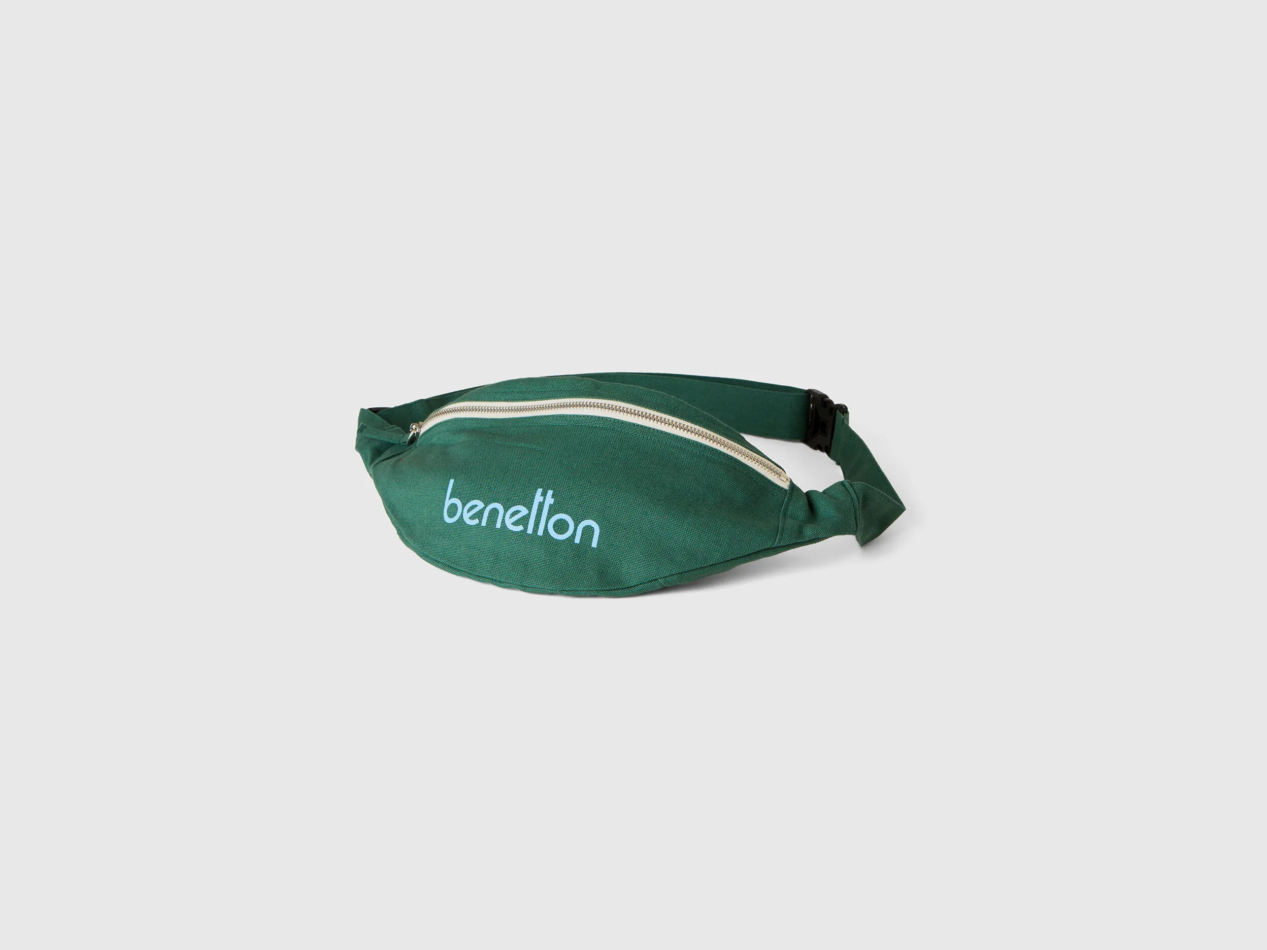 Military green pouch in pure cotton