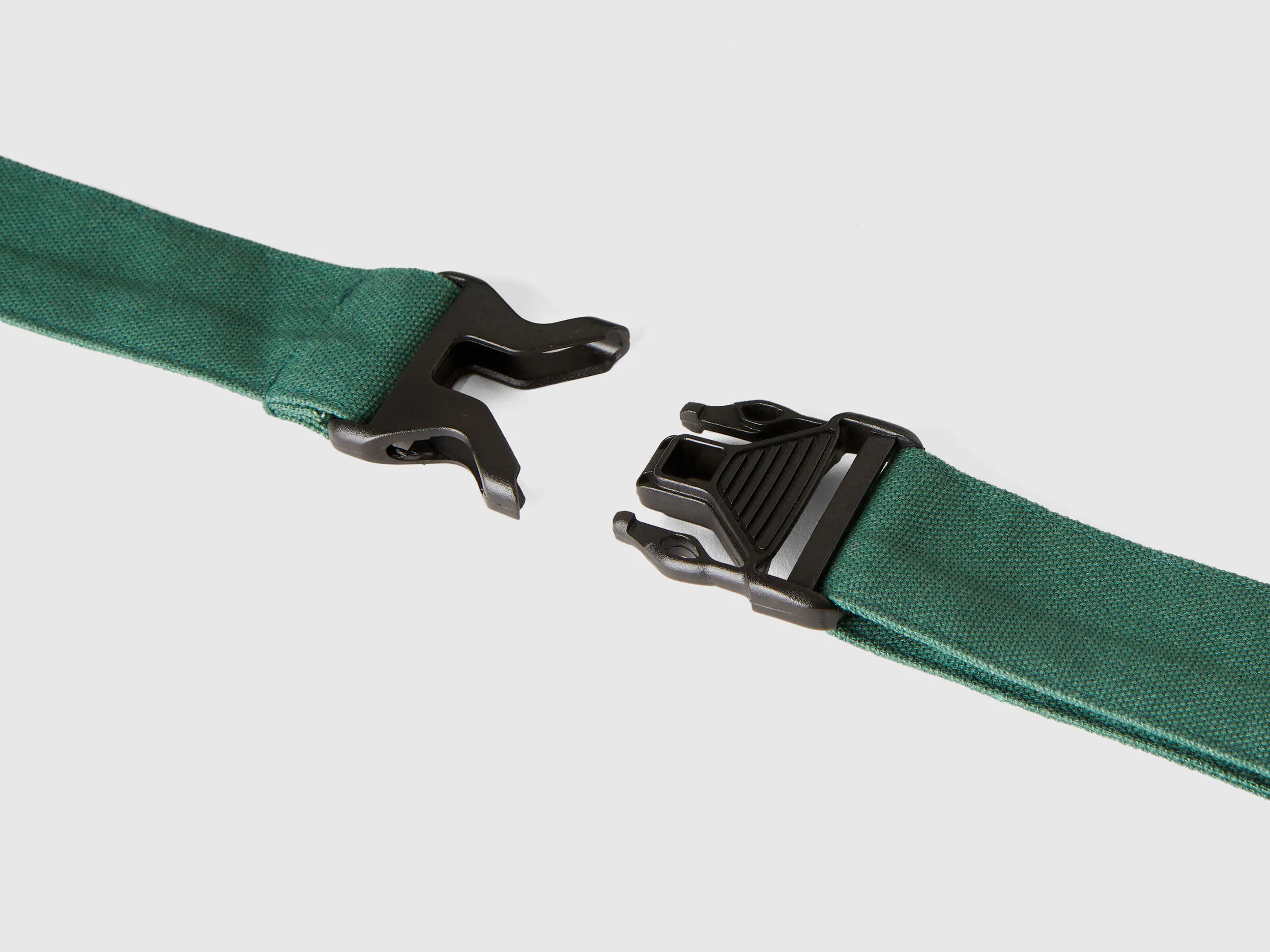 Military green pouch in pure cotton