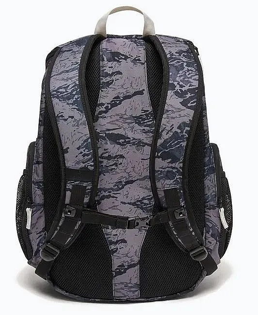 MOCHILA OAKLEY ENDURO 3.0 BIG  TIGER MOUNTAIN CAMO GREY  MEN´S