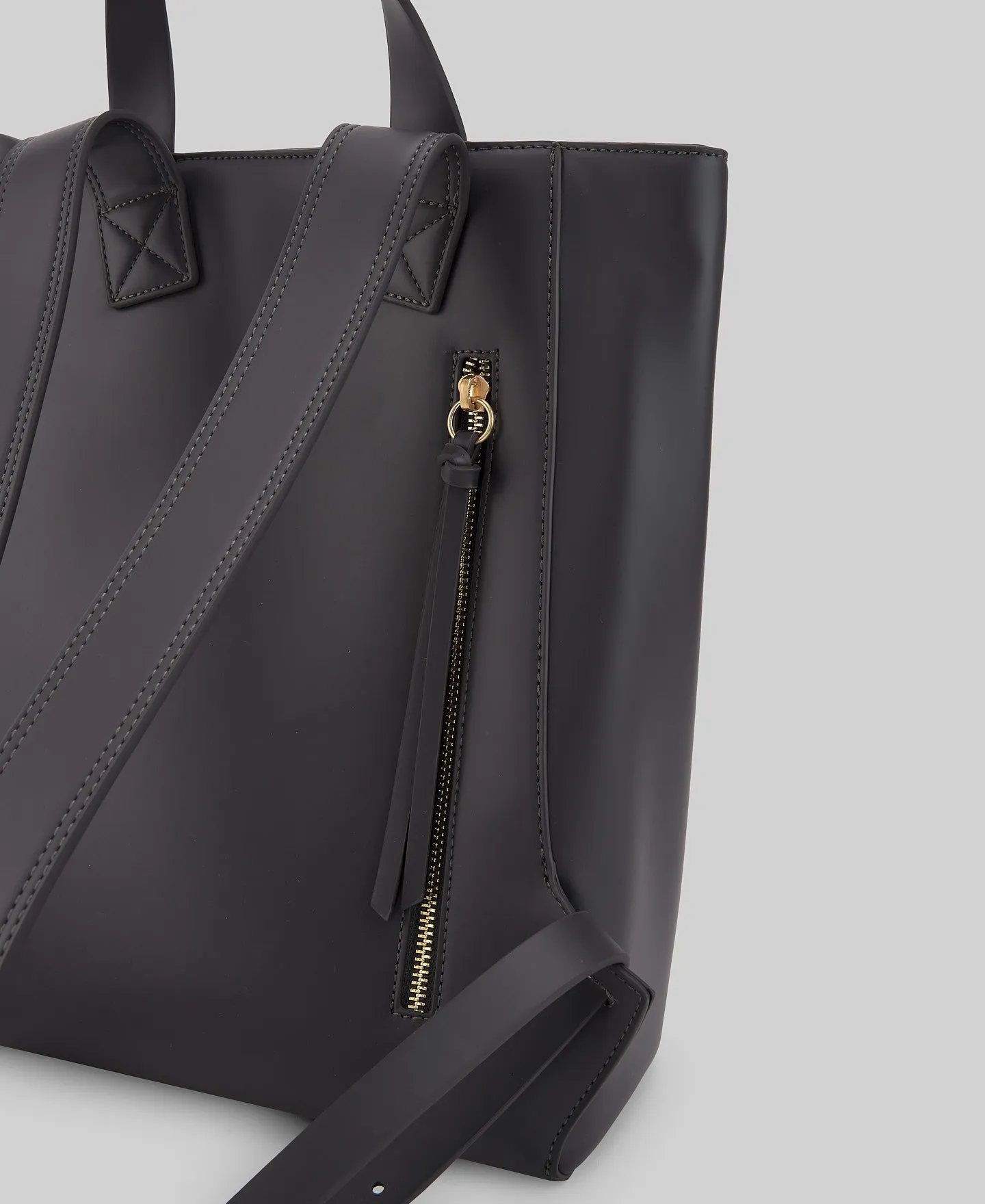 Mochila poliéster reciclado mujer