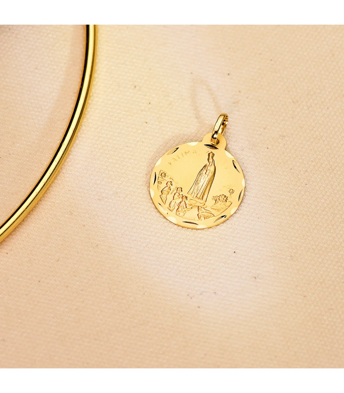 Médaille Vierge de Fátima Or 18 K 22mm