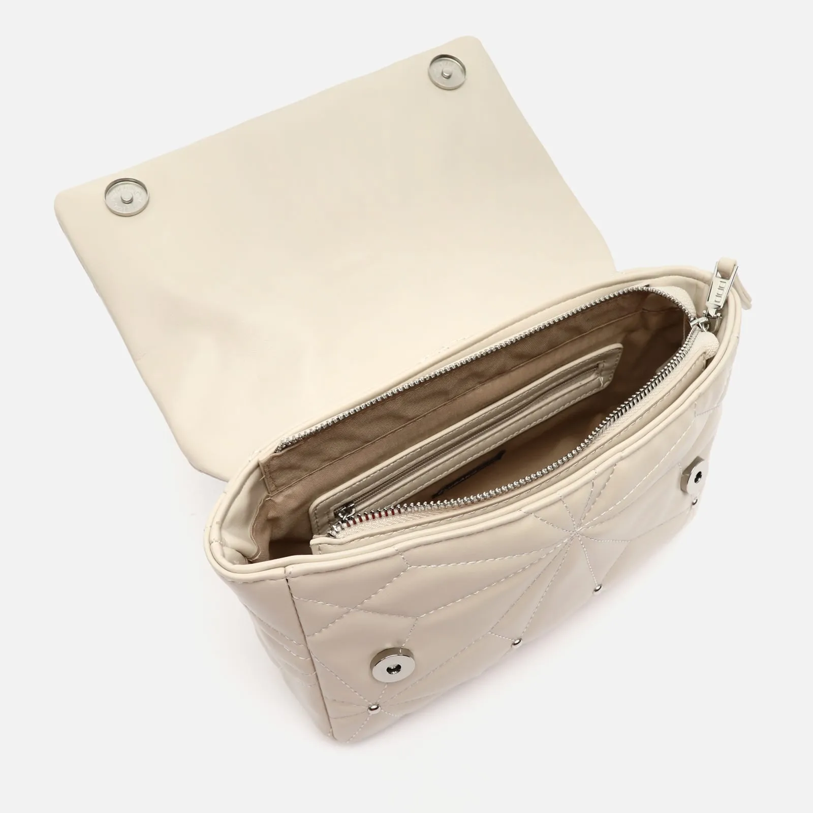 Naida bolso bandolera acolchado con detalles metálicos