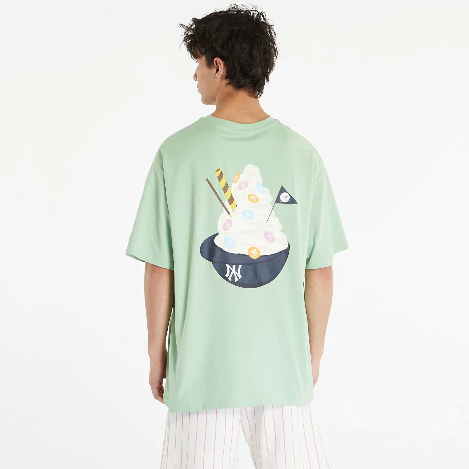 NEW ERA NEW YORK YANKEES MLB ICE CREAM OVERSIZED TSHIRT