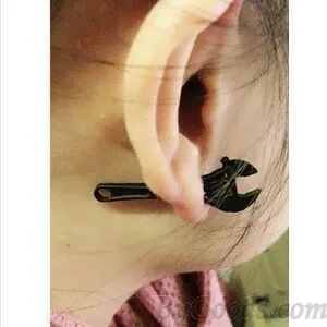 Night Club Mini Animal/Tool Pattern Black Ear Studs