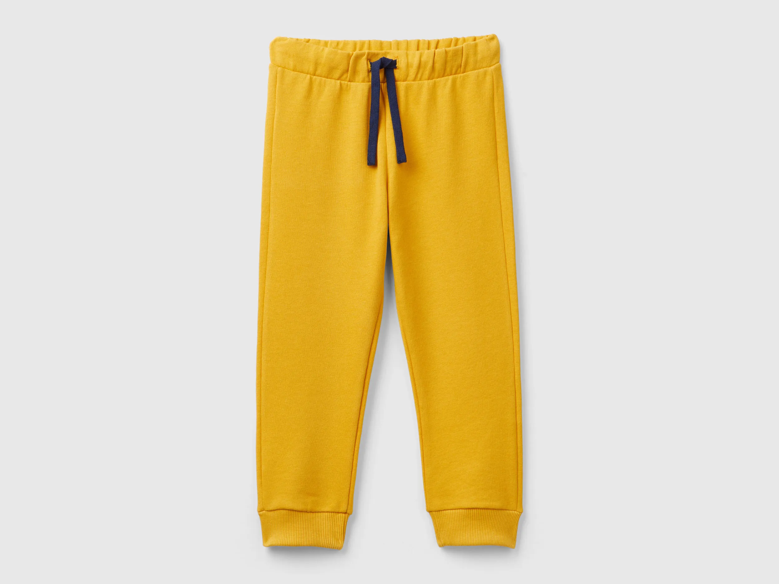 Pantalón de felpa con bolsillo