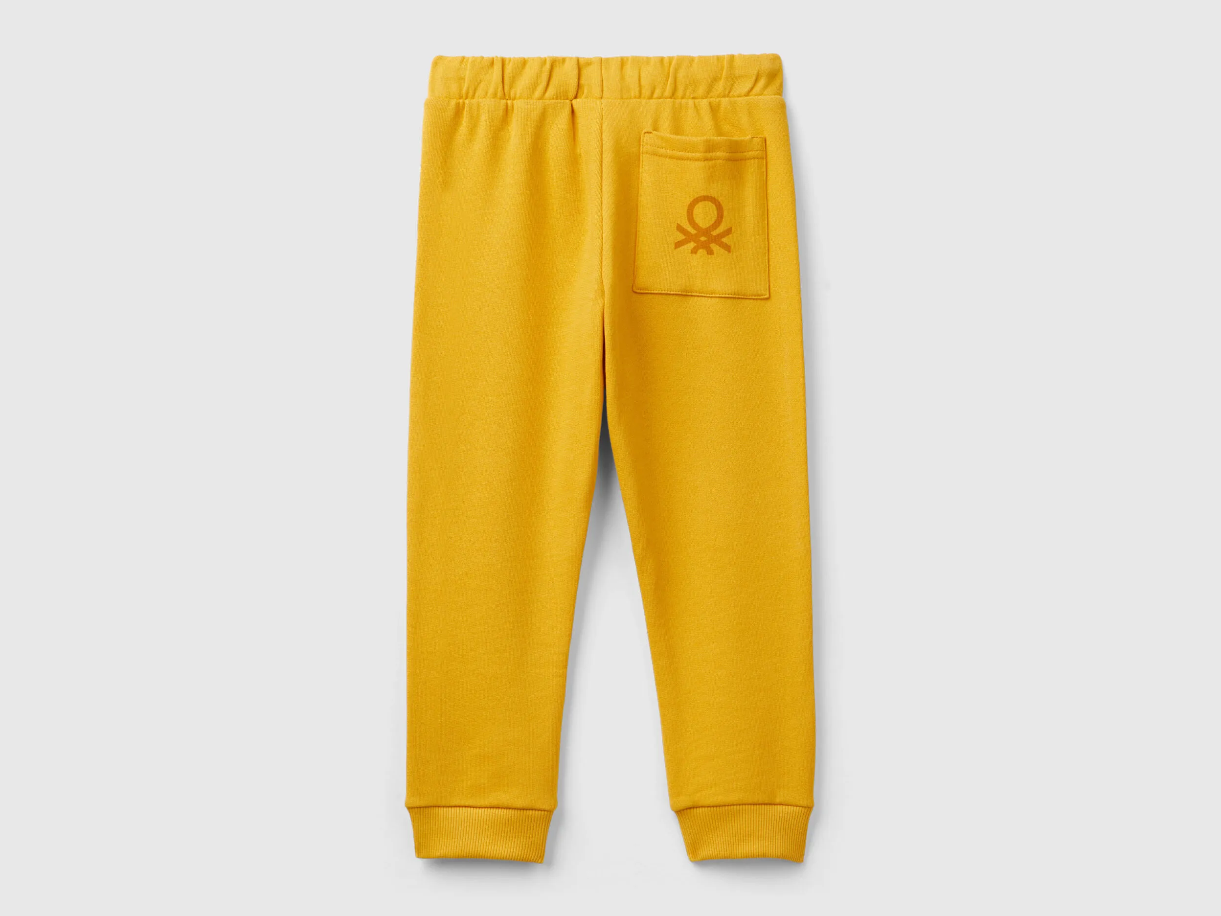 Pantalón de felpa con bolsillo