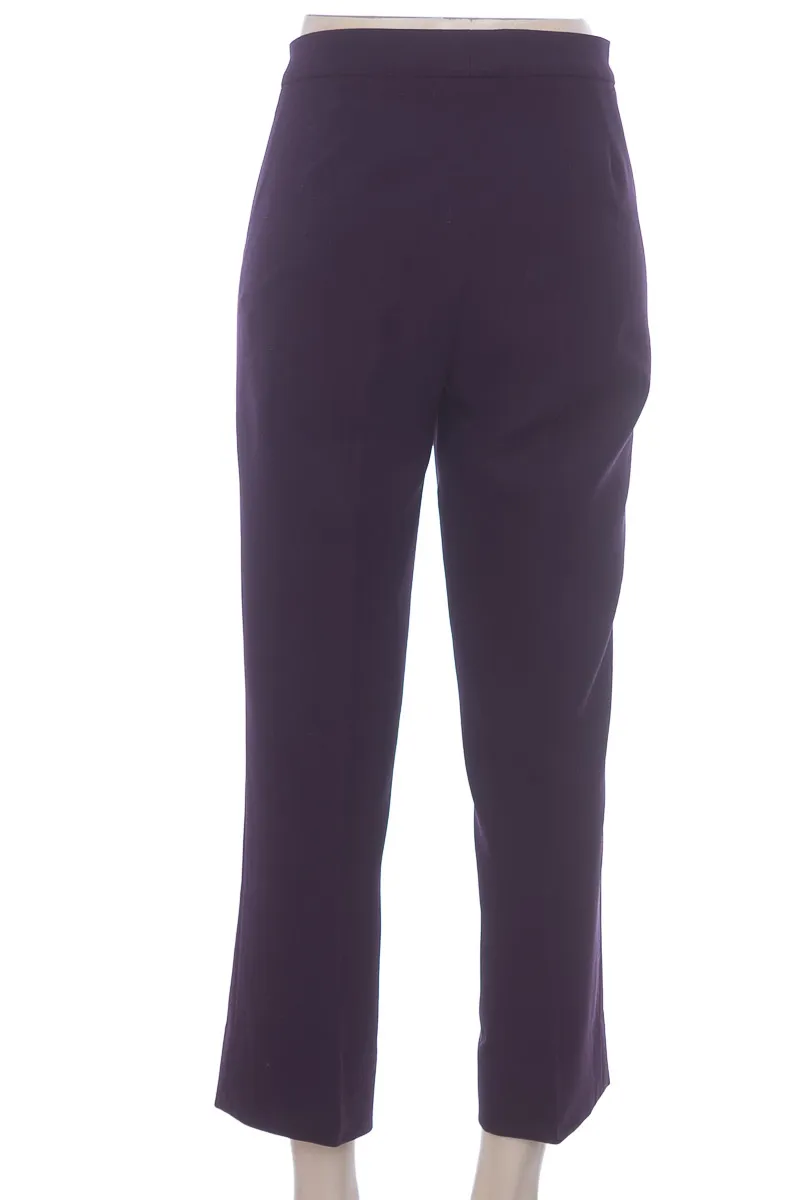PANTALóN COLOR MORADO  DISEñO FRANCéS