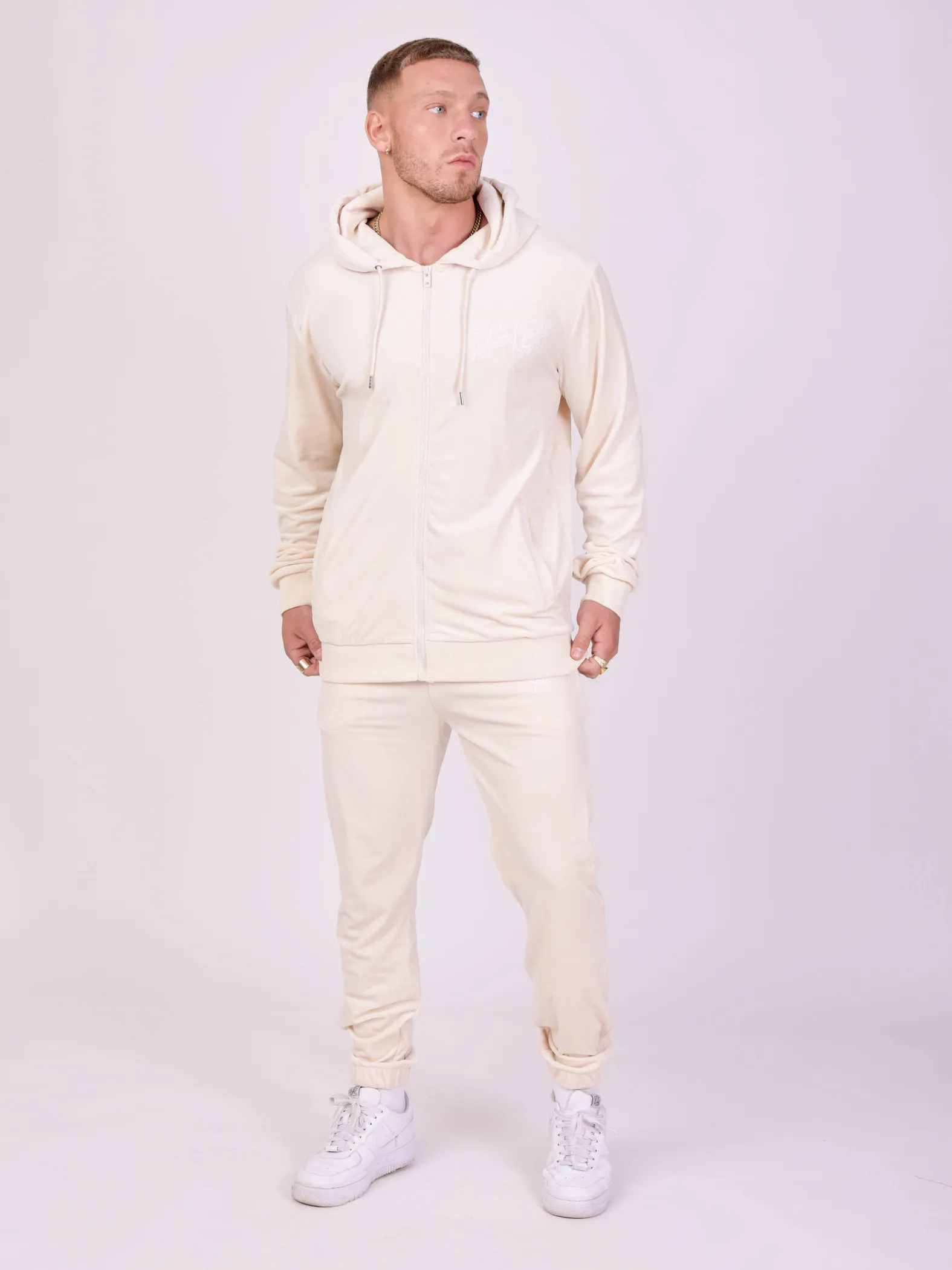 Pantalón de chándal con logo de terciopelo
