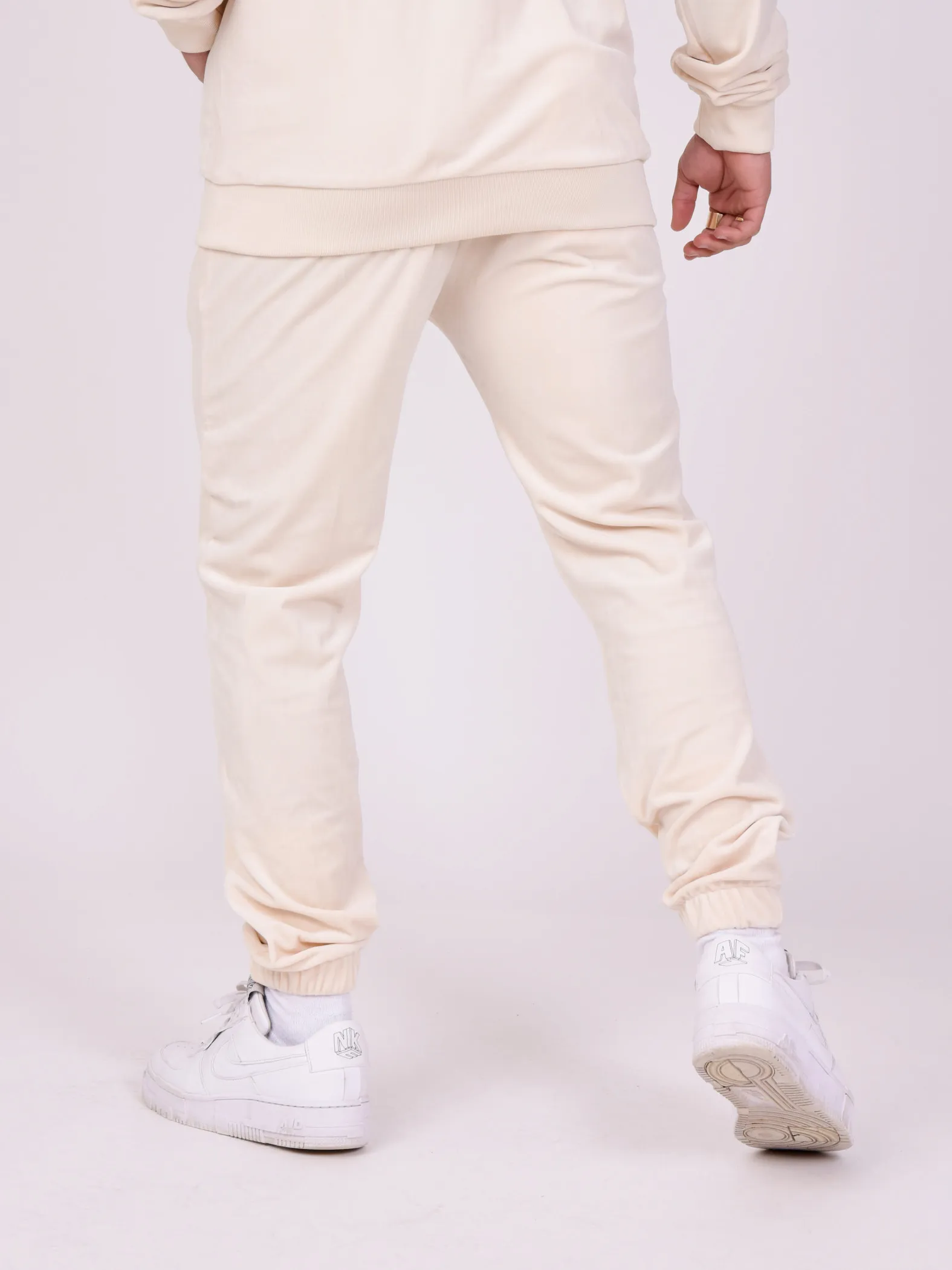 Pantalón de chándal con logo de terciopelo
