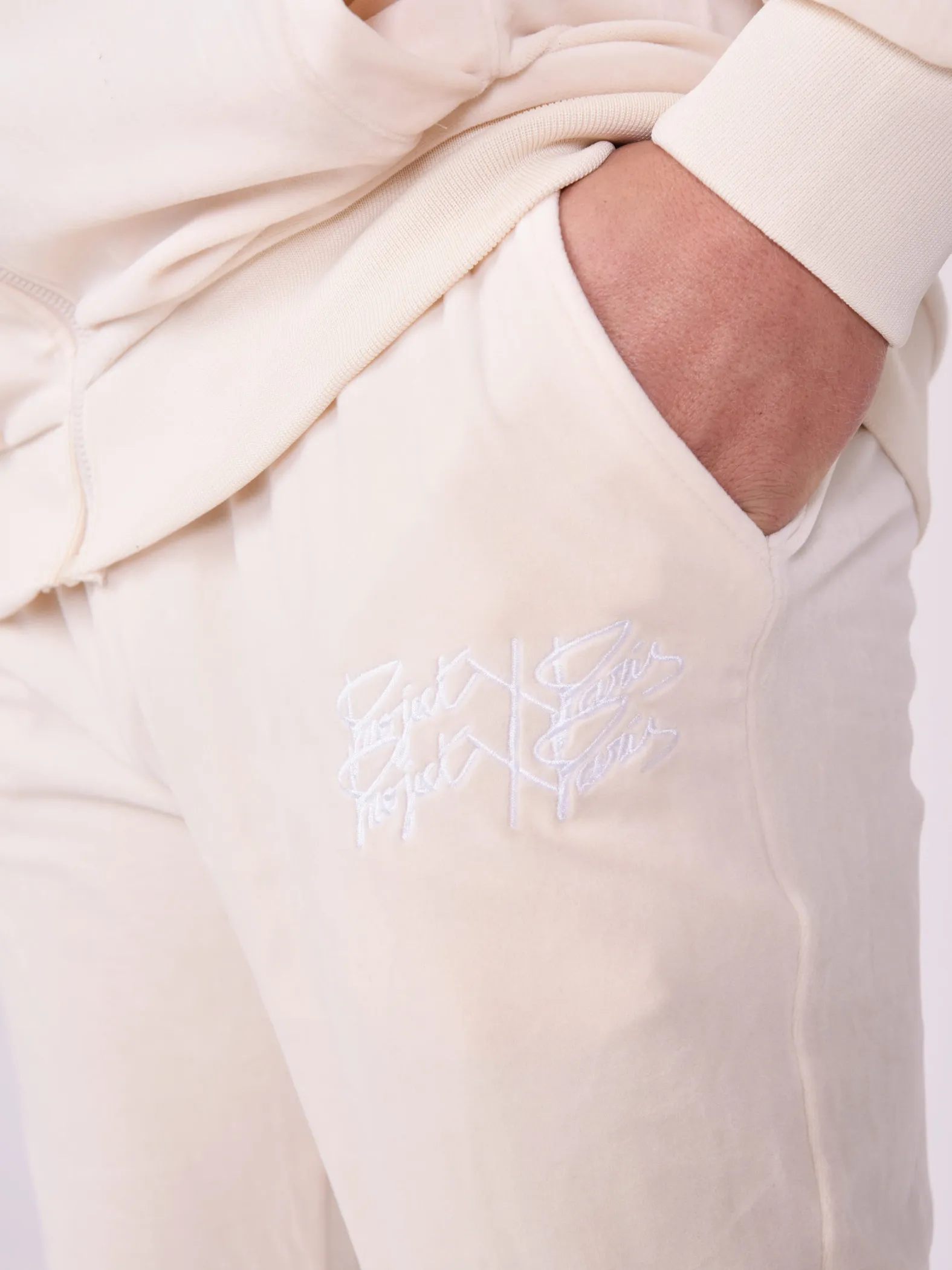 Pantalón de chándal con logo de terciopelo