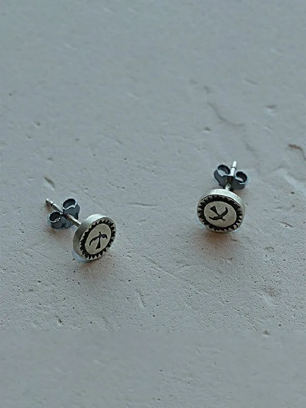 Pendientes redondos con diseño de águila plateada para hombre