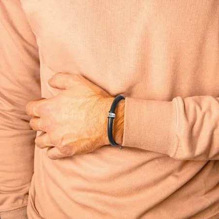 Pulsera Plata de Ley cuero con 1 Nombre